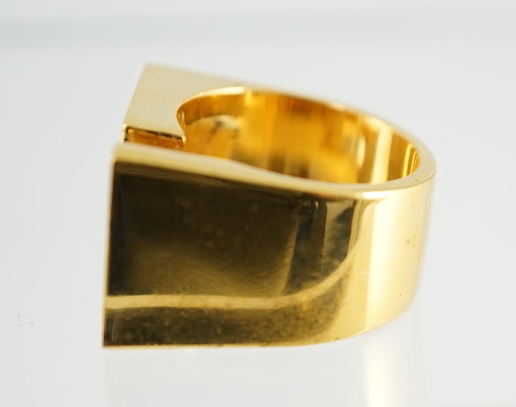 A Versace men's Iconic Logo Collar ring Size R/S